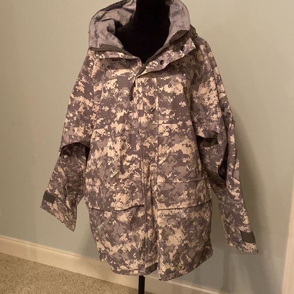 DIGITAL CAMO ALL WEATHER JACKET - Picture 1 of 3
